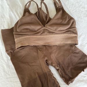 Fabletics Special Edition Mesh Set